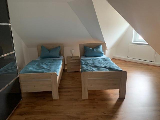 Apartment Schoene Ferienwohnung Im Dachgeschoss Essen